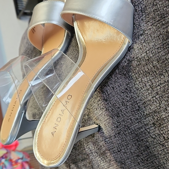 Andiamo Heels - Picture 2 of 3